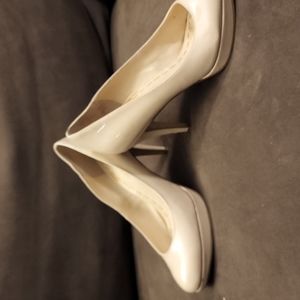 Enzo Angiolino Beige Heels